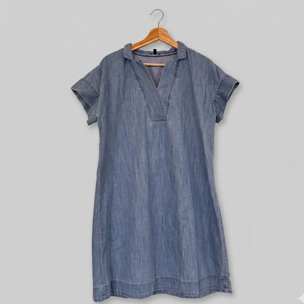 Talbots Womens Medium Wash Denim Shift Dress Short Sleeve Split V-Neck Size M